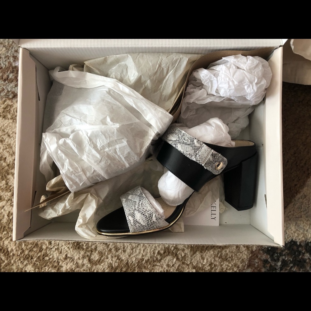 Katherine Kelly Larissa heels